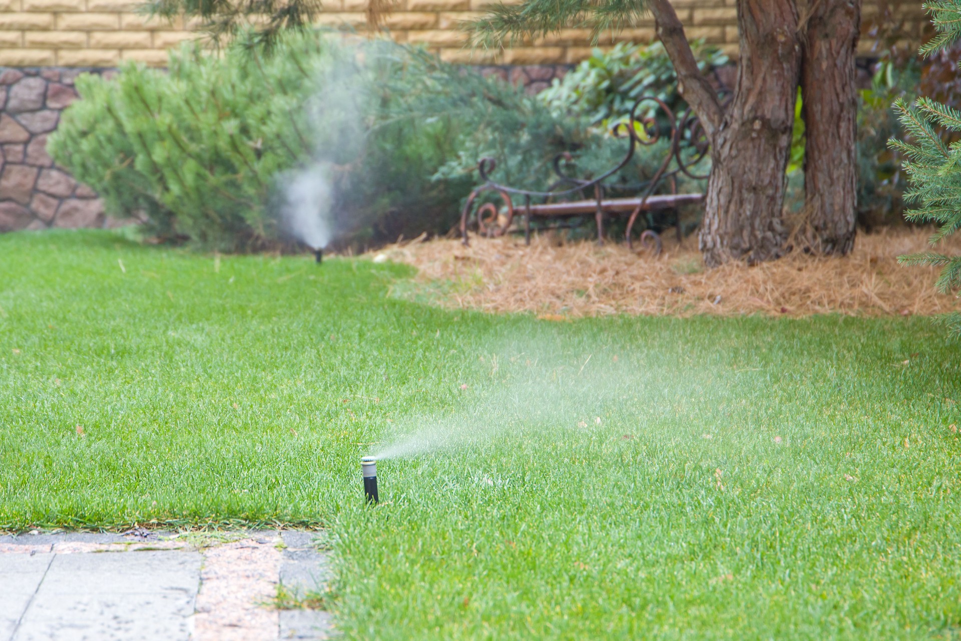Drain the pipes  by the compressed air blow-out method. Conservation of the irrigation system to the winter.